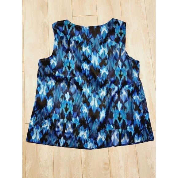 Chicos 2 Sleeveless Blouse Large 12 Shades Of Blues Satin Feel Shell Tank Top - Picture 2 of 4